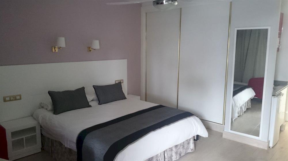 Apartamentos Panorama (Adults Only) ปูแอร์โตเดลคาร์เมน ภายนอก รูปภาพ
